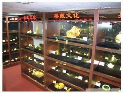 上海文物拍卖市场观察 古董征集与高清图录的行业新常态